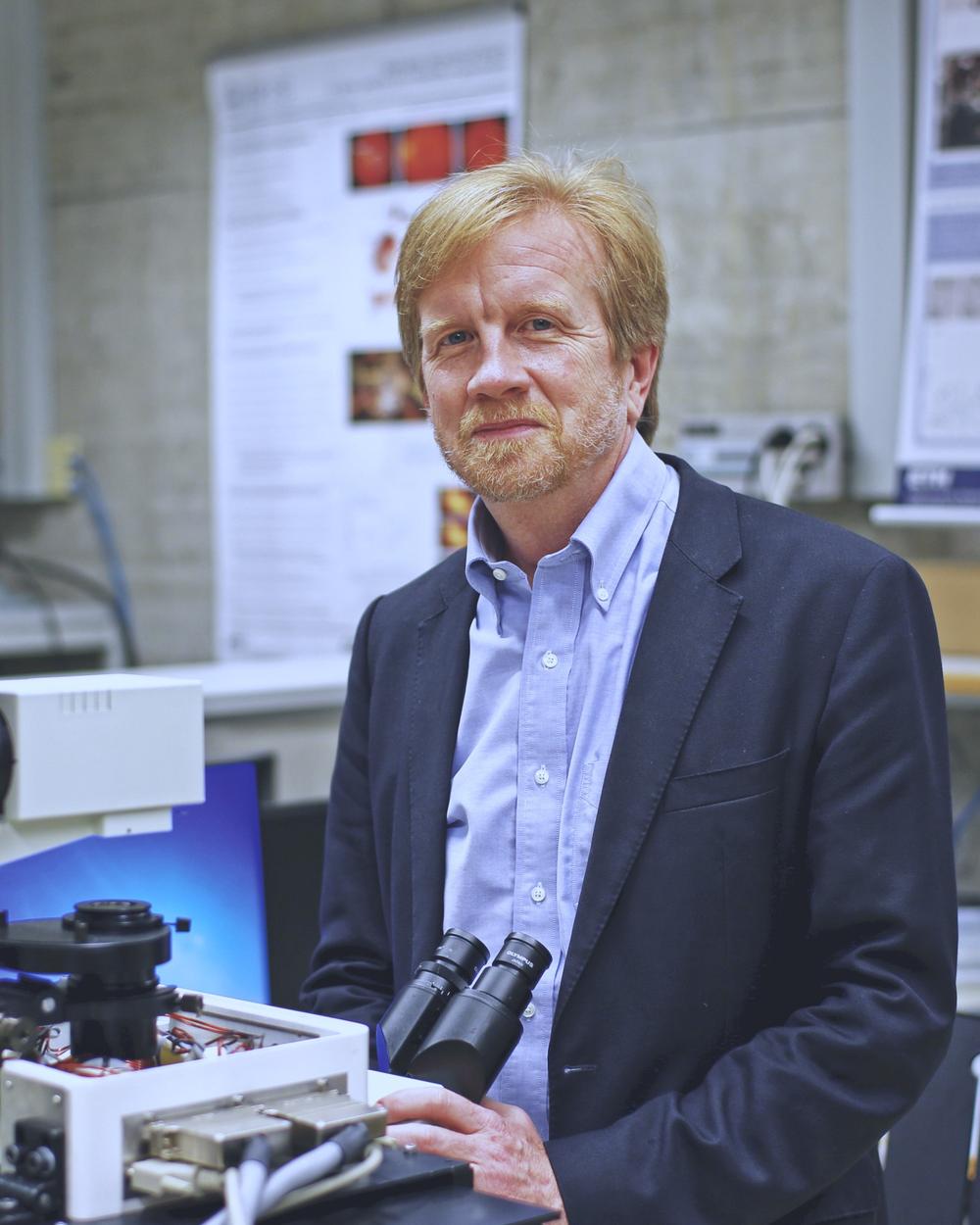 Portrait of Prof. Dr. Bradley Nelson