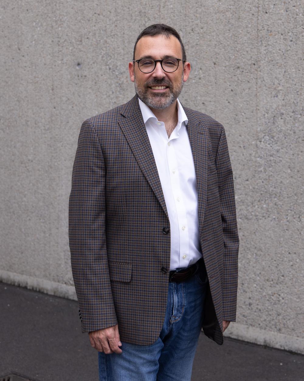 Portrait of Prof. Dr. Salvador Pané